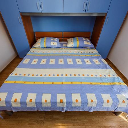 Apartamenty Z Basenem Ilja Rogoznica (Sibenik-Knin) Exteriör bild