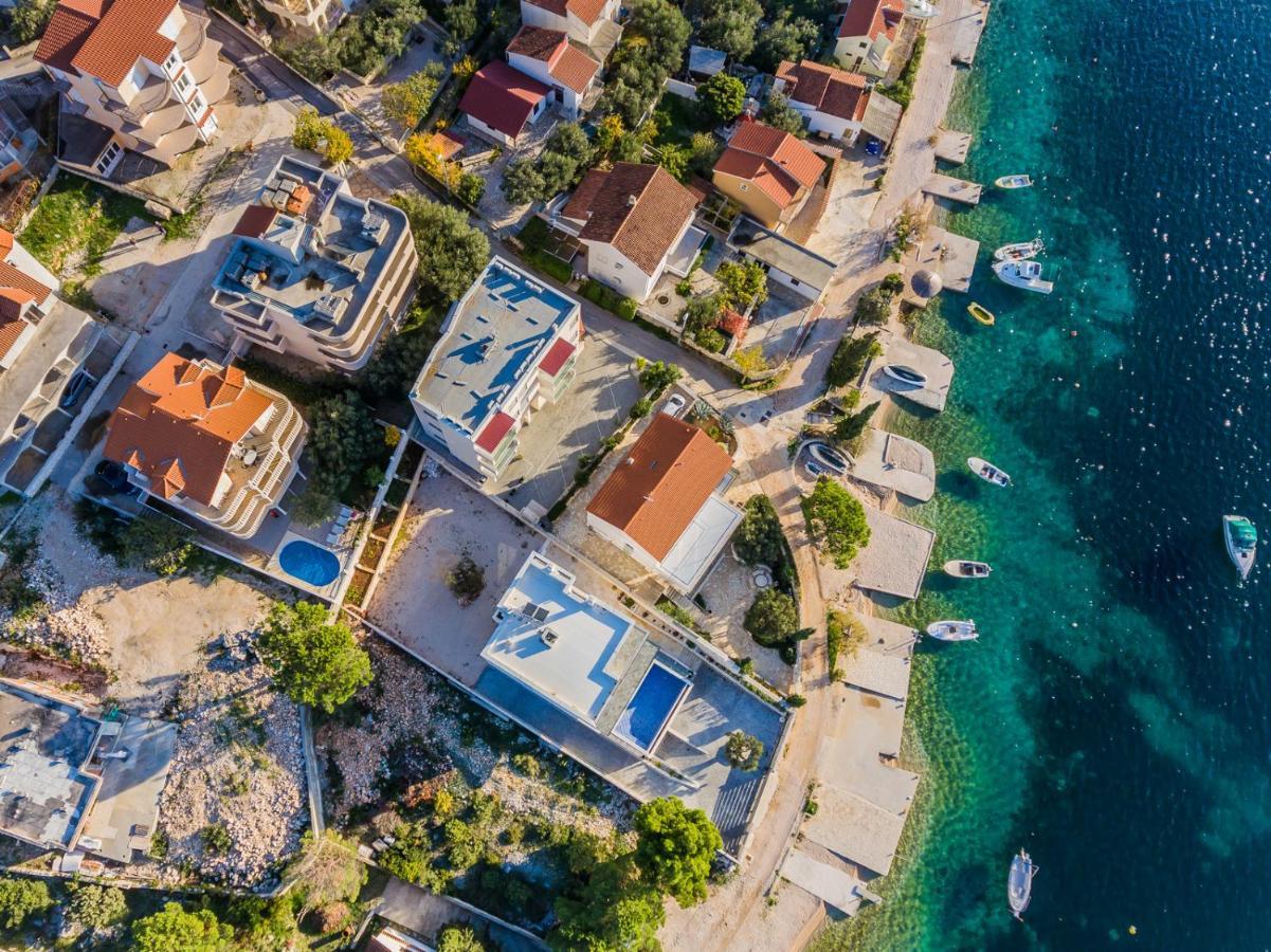 Apartamenty Z Basenem Ilja Rogoznica (Sibenik-Knin) Exteriör bild