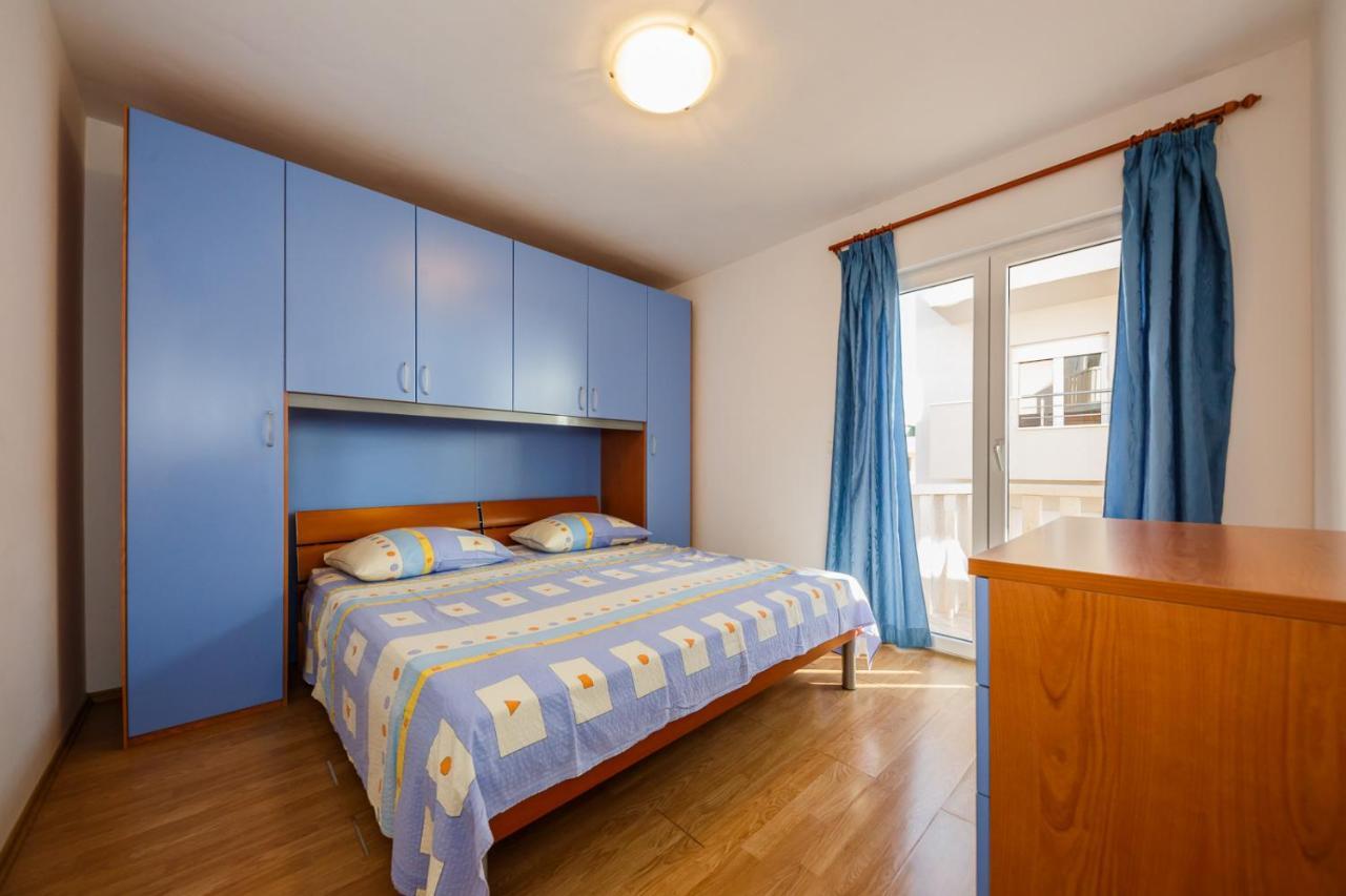 Apartamenty Z Basenem Ilja Rogoznica (Sibenik-Knin) Exteriör bild