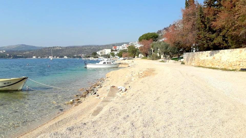 Apartamenty Z Basenem Ilja Rogoznica (Sibenik-Knin) Exteriör bild